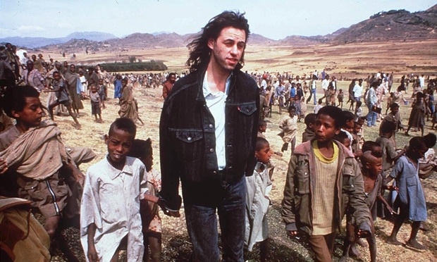Geldof-in-Africa-pretending-to-be-an-aid-worker