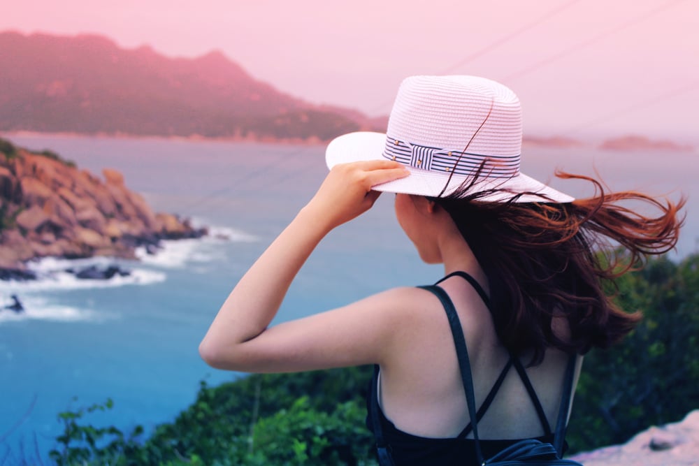 how-to-be-a-digital-nomad-girl-ocean-views